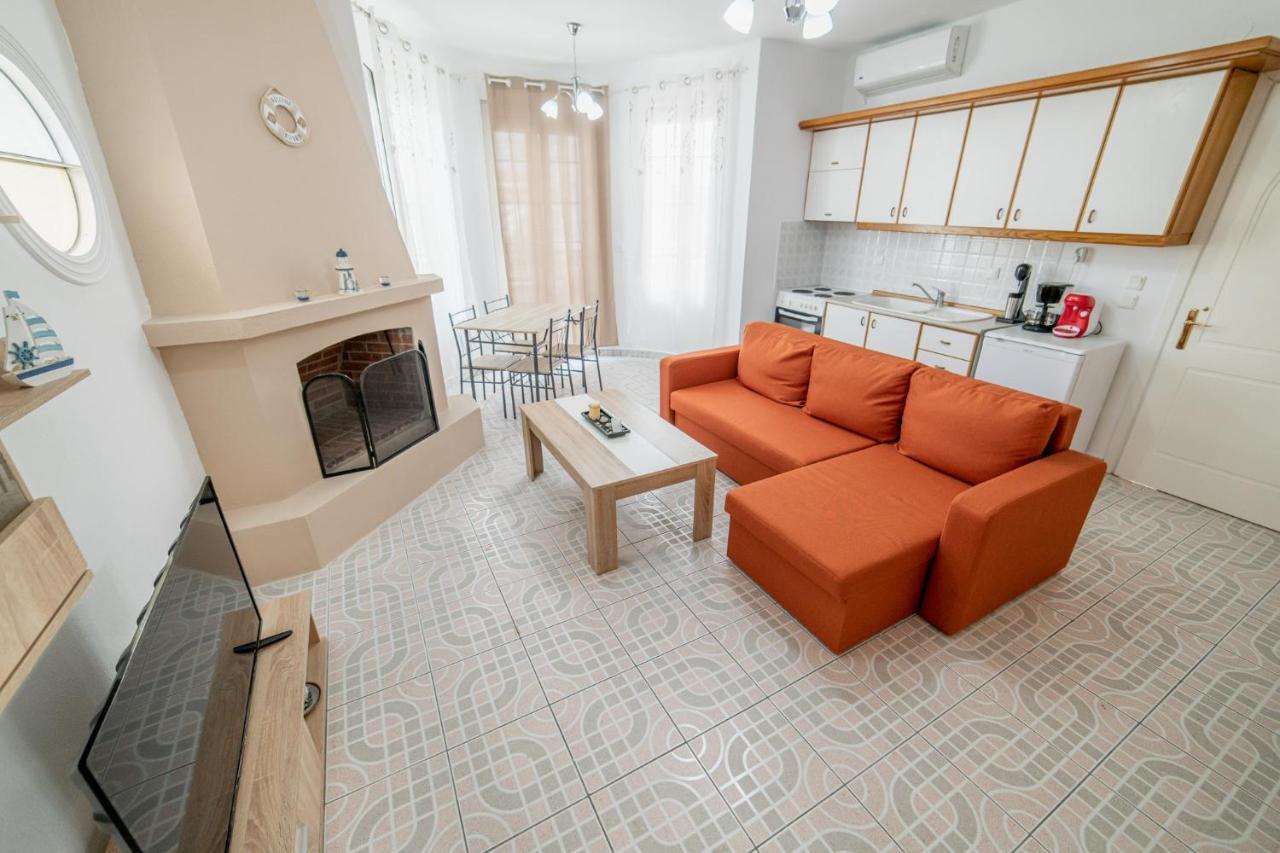 Family Resort 2 โอฟรีนีออน ภายนอก รูปภาพ